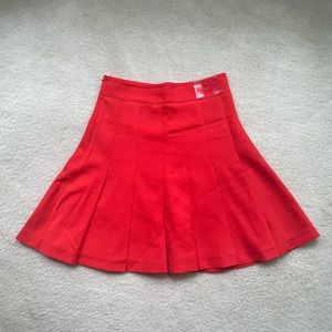[SOLD] Red pleated skirt